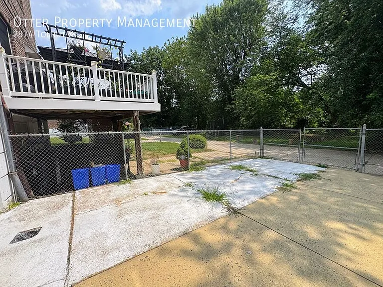 2874 Tolbut St — Photo 53