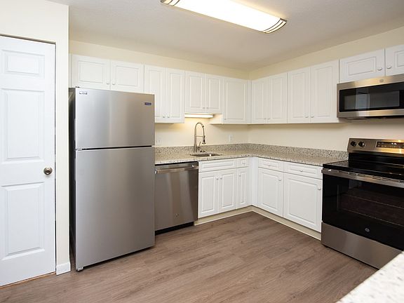 5th image of 835-865 Mix Ave #3301