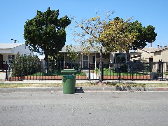 2nd image of 12535 Victory Blvd