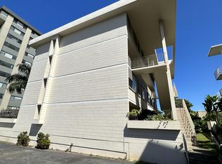 1822 Punahou St APT 24, Honolulu, HI 96822