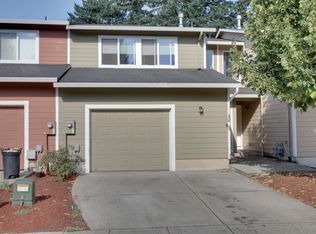 1135 NE Palmblad Dr, Gresham, OR 97030