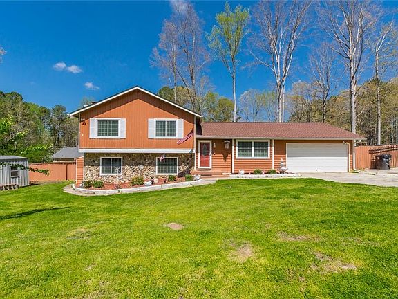 3rd image of 130 Buckeye Ln