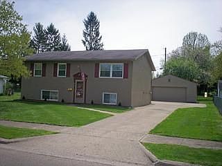 2nd image of 635 Moull St