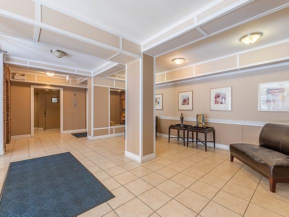 2nd image of 2336 N Commonwealth Ave APT 306