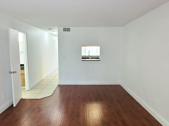 5th image of 7155 E Bank Dr #205-205-20