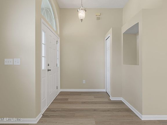3rd image of 953 MINERAL CREEK Drive