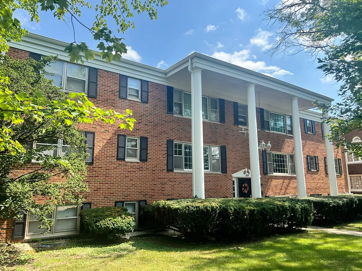 Building Photo - 418 N 1st St #7