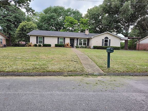 2nd image of 2813 Eugenia Dr