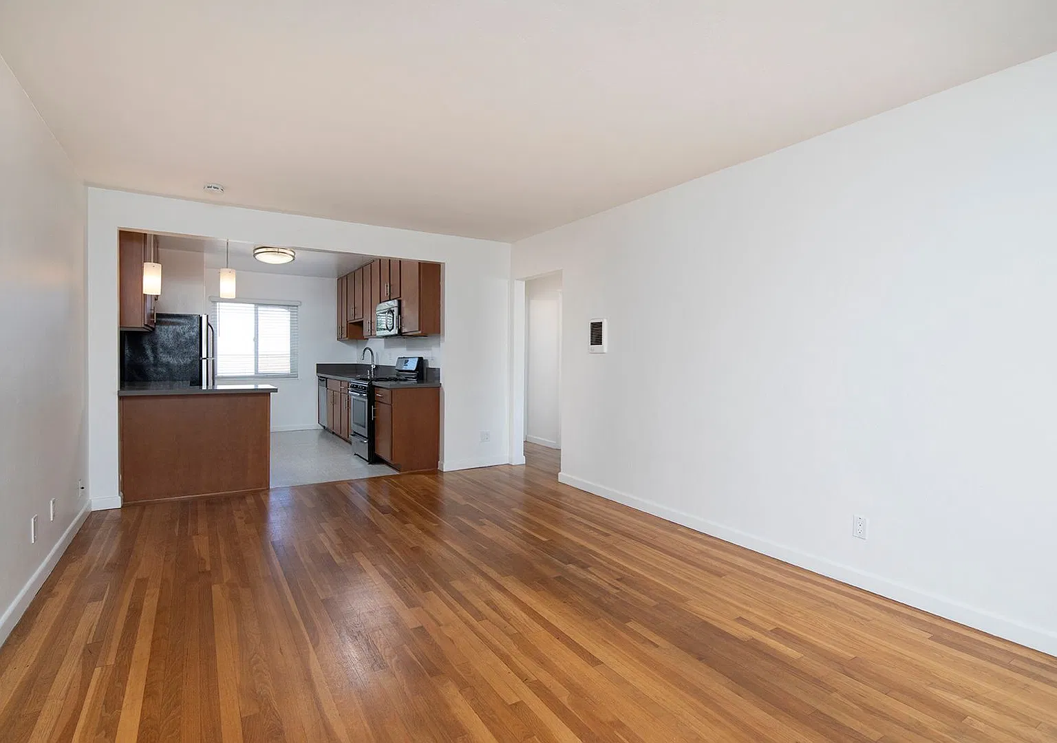 Playa Apartments — Photo 3