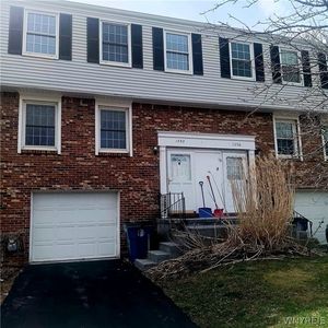 1352 Independence Dr, Derby, NY, 14047