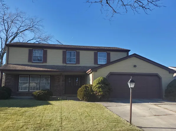 814 Franklin St, Westmont, IL 60559