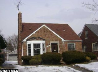 11841 Wilshire Dr, Detroit, MI 48213