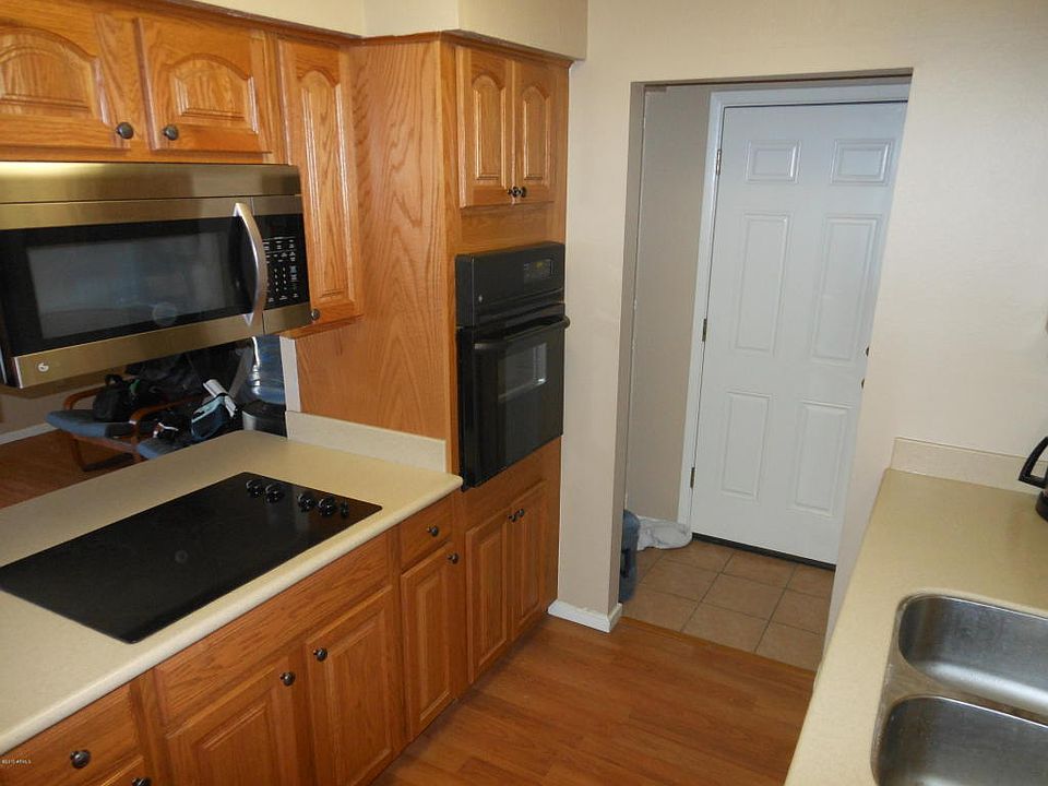 1st image of 2213 E Paradise Dr