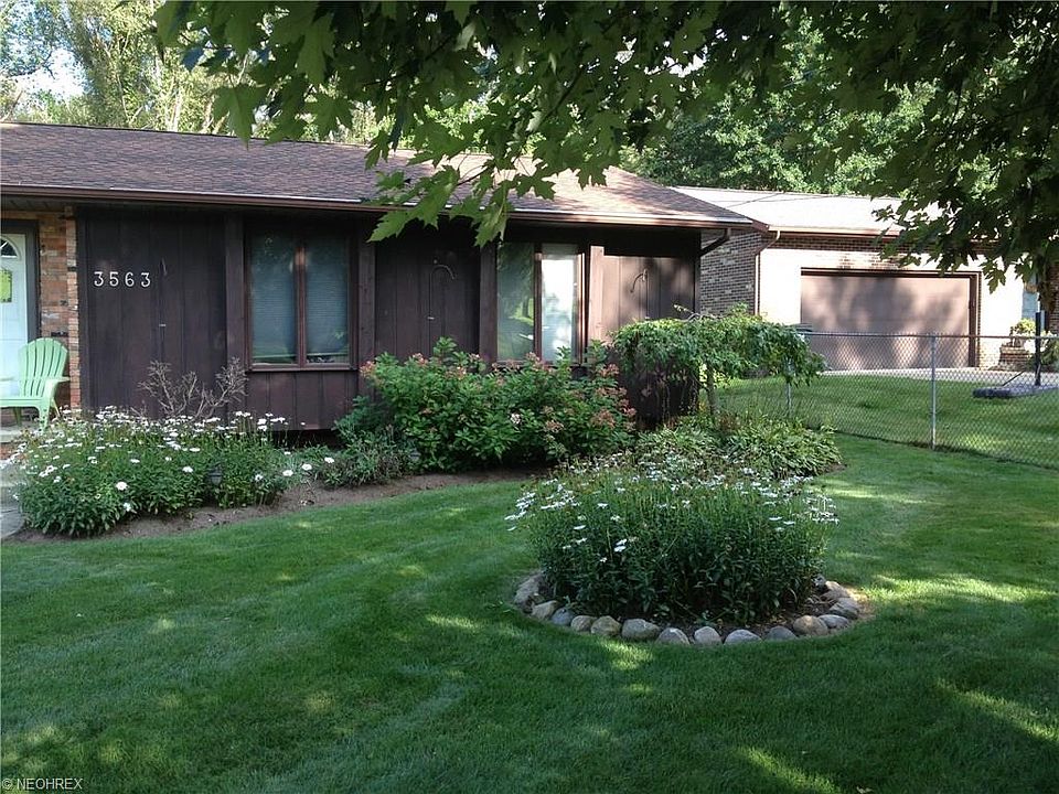 1st image of 3563 Charleston Dr
