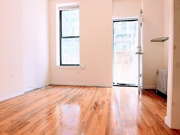 4th image of 238 E 89th St APT B