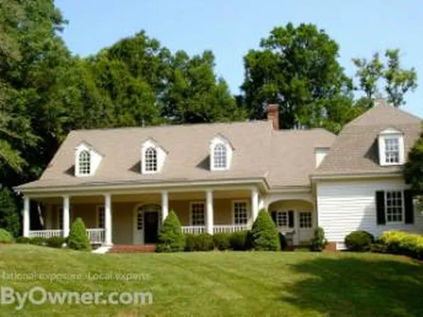 141 Holly Hills Dr, Williamsburg, VA 23185