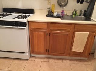 3221 46th St, Astoria, NY 11103