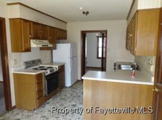 6669 Vaughn Rd, Fayetteville, NC 28304