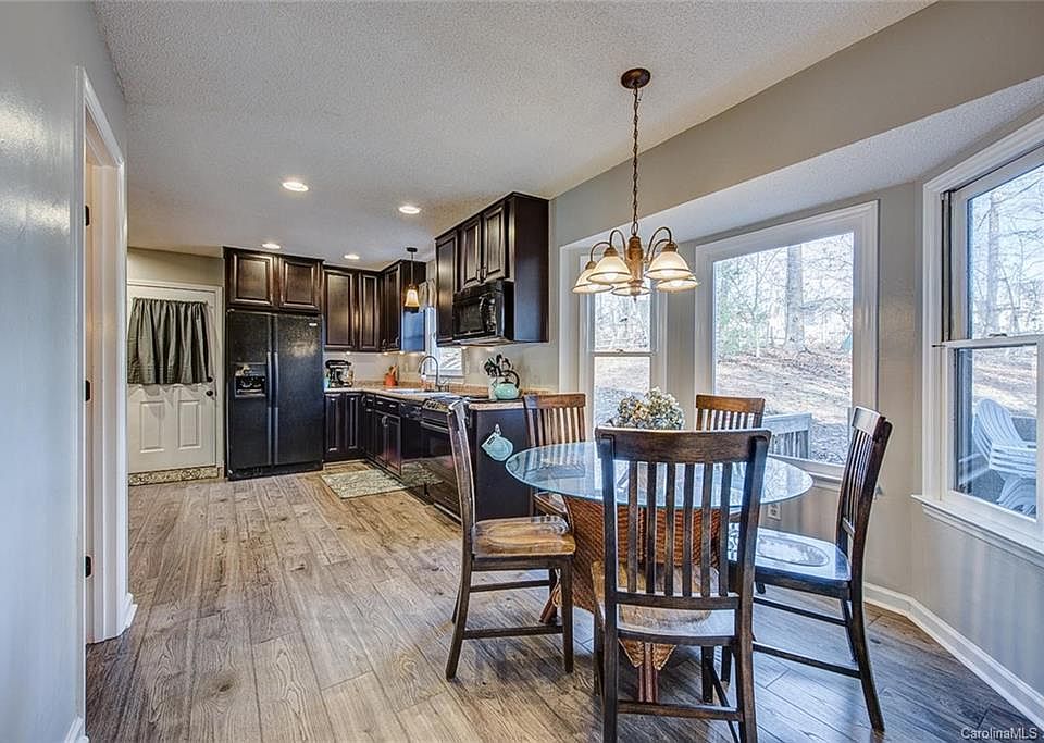 1st image of 4477 Huntington Dr #7