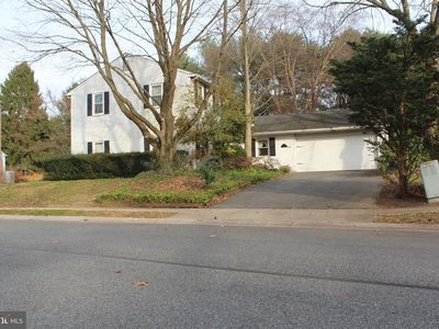 4 Fairfield Dr, Newark, DE, 19711
