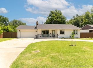 5325 S Delaware Pl, Tulsa, OK 74105