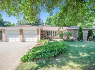 6915 Springbrook Ln, Kalamazoo, MI 49004