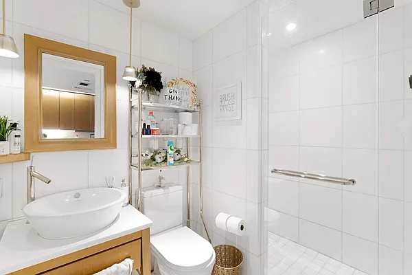 Sold by Compass | media 4