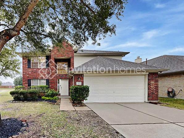 410 Sun River Ln, Dickinson, TX 77539