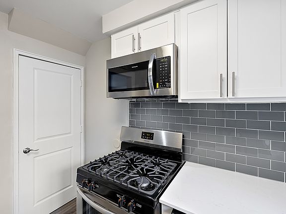 3rd image of 13600 Kenwood St #3301-210