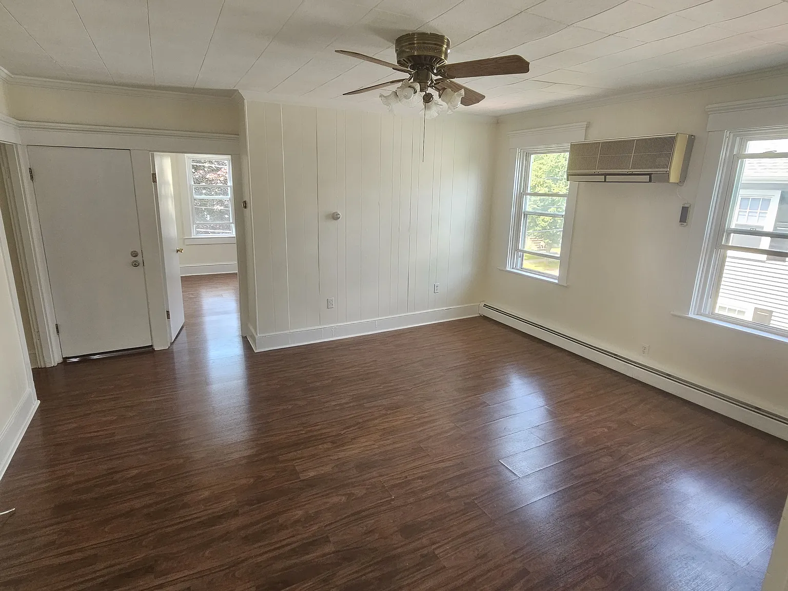 2 bed, 900 sqft, $1,950 — Photo 4
