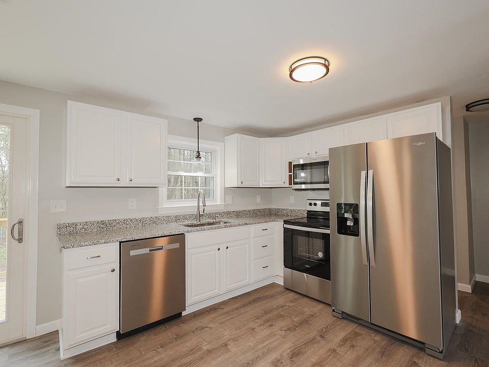 40A Pollard Rd A, Plaistow, NH 03865 MLS 4951304 Zillow