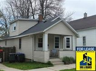 1439 S 10th St, Sheboygan, WI 53081
