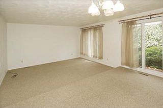 3rd image of 10455 Huckleberry Ln
