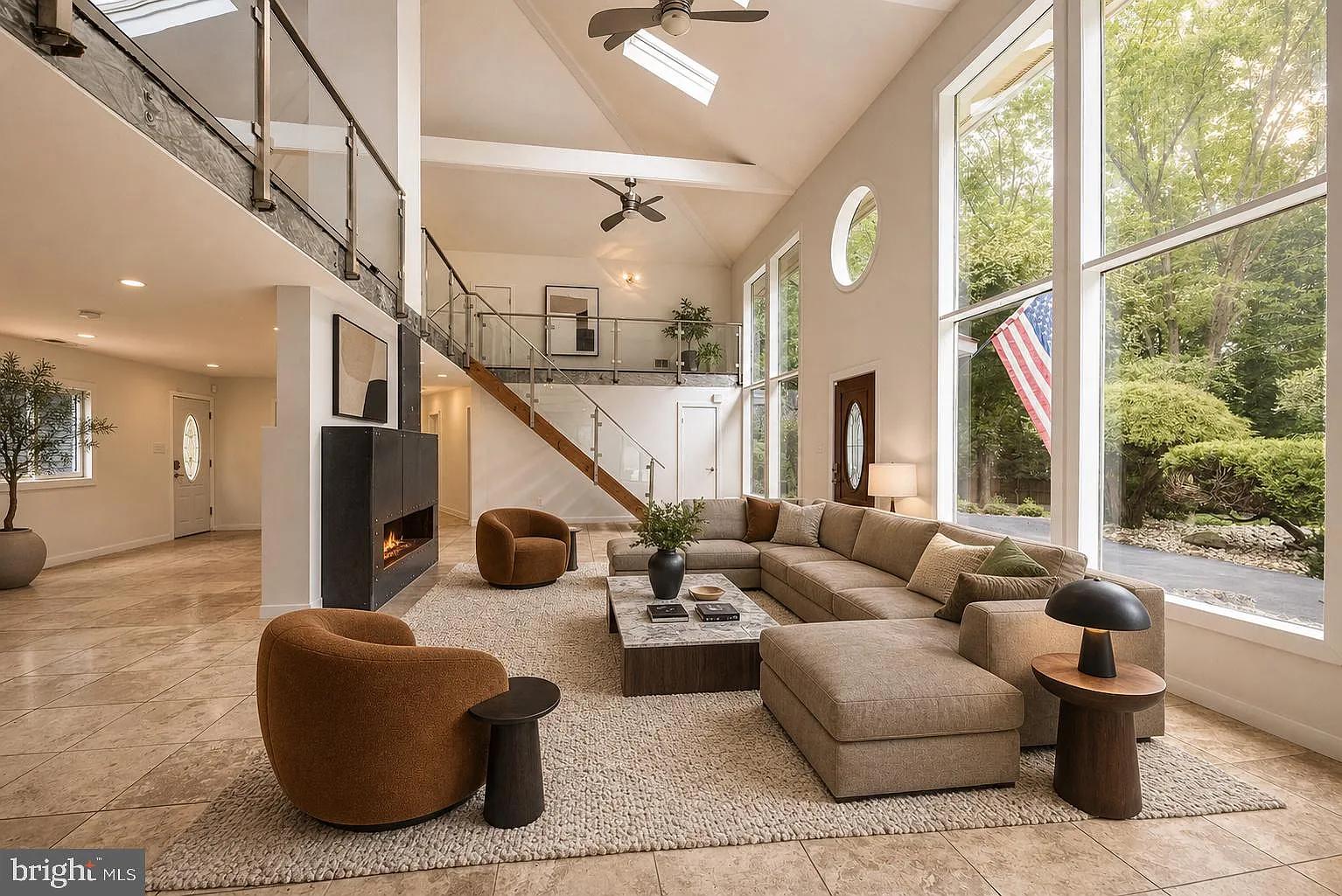 2 bed, 1.5 bath, 2502 sqft, $3,950 — Photo 4
