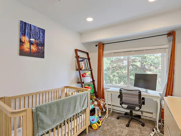 1190 Poplar Ave — Photo 15