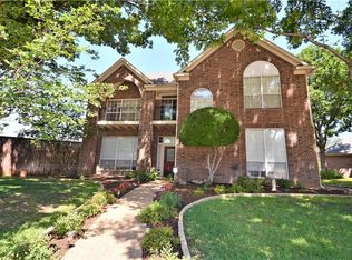 1423 Bogard Ln, Lewisville, TX 75077