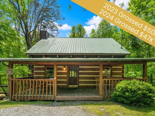 1626 Lake Dr, Gatlinburg, TN 37738