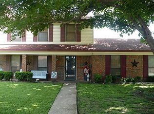 3833 Westminster Dr, Carrollton, TX 75007