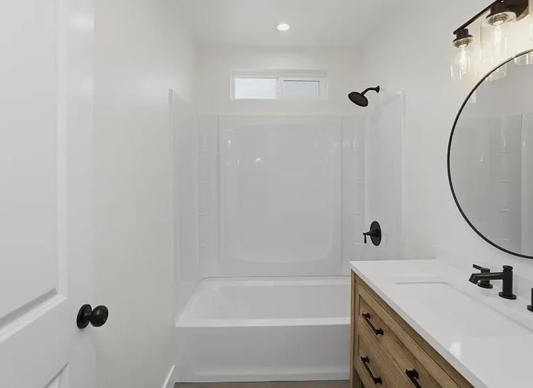 32568 Kentucky St — Photo 4
