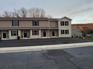 46 Petersburg Ln, Duncannon, PA 17020
