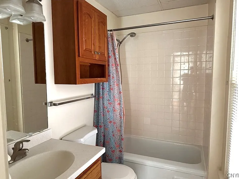442 Main St — Photo 5