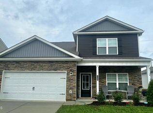 2000 Fox Meadows Cir, Bluff City, TN 37618
