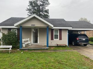 304 N Anderson Ave, Gideon, MO 63848