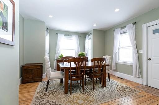 5th image of 14 Melville Ave