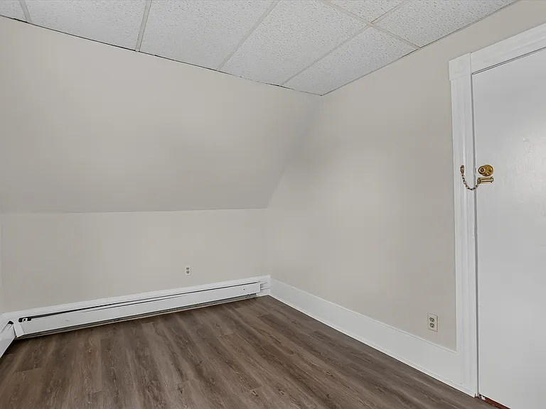 139 Greenwood St #3 — Photo 10