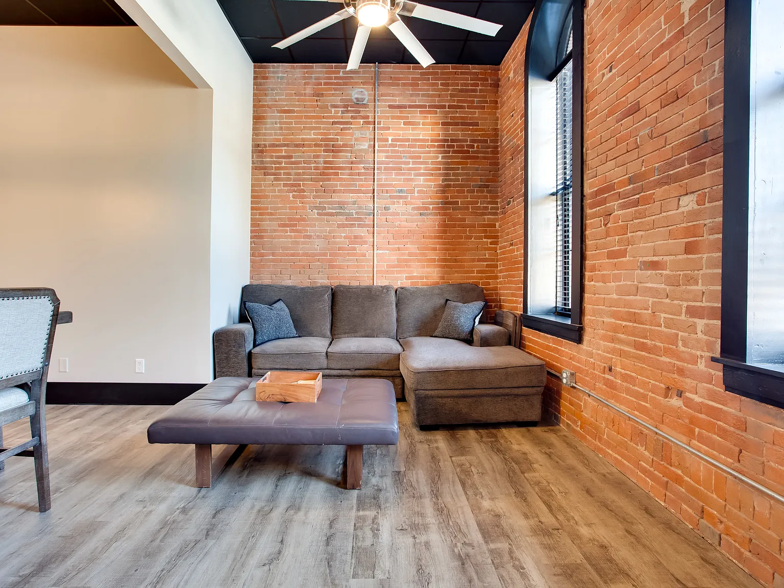 Studio, 750 sqft, $1,850 — Photo 2