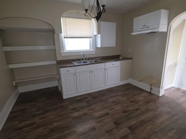 1035 W 9th St, Lorain, OH 44052