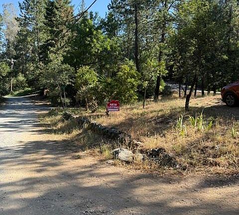 4th image of 817 Timber Hills Rd