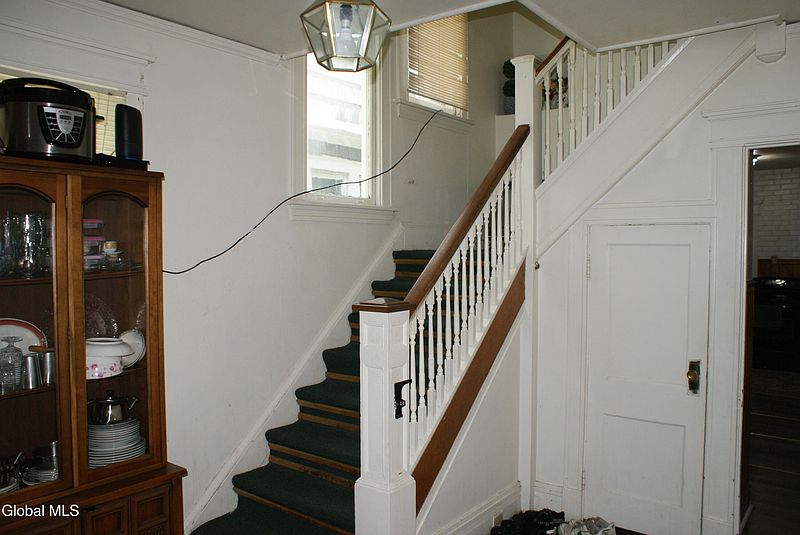 2nd image of 275 W Lawrence Street