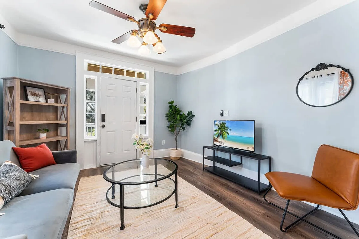 1 bed, 1.0 bath, 678 sqft, $1,335 — Photo 3